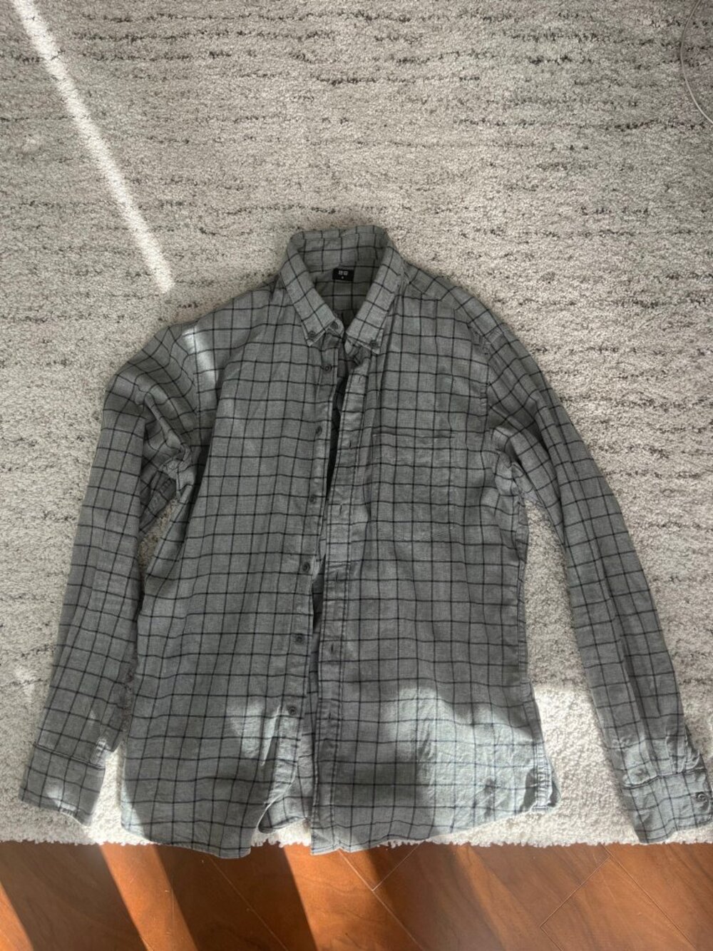 Uniqlo flannel button down shirt